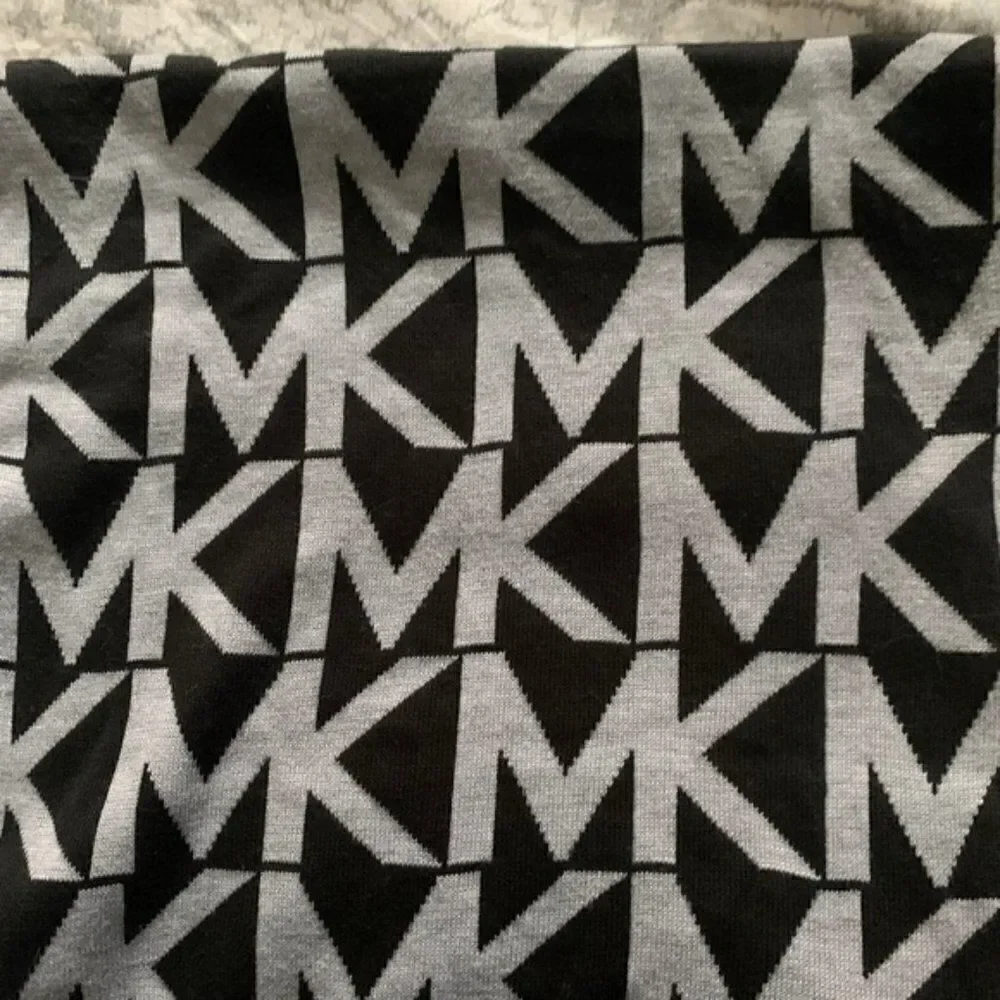 Michael Kors Infinity Signature Scarf